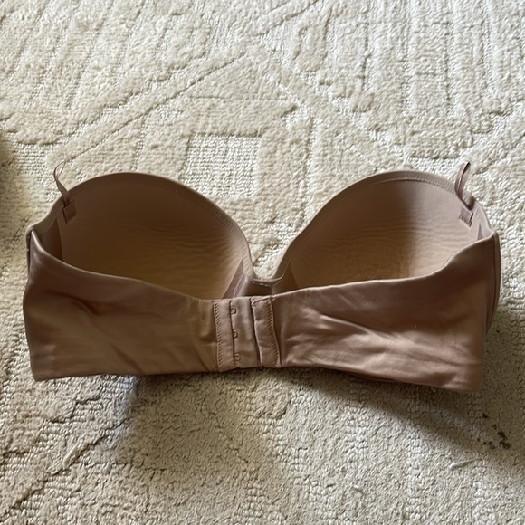Strapless bra, size 36D! - Picture 2 of 3